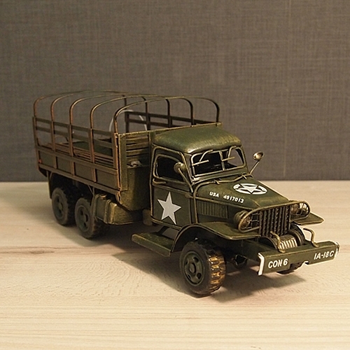 ブリキのおもちゃ車 アメリカ軍用トラック(Mサイズ)